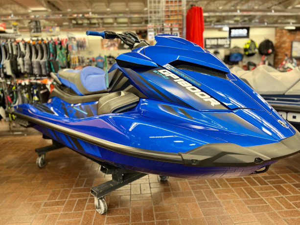 yamaha-2023-gp1800r-ho-jetski-big-0